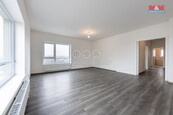 Prodej bytu 3+kk, 83 m2, Karlovy Vary, ul. Dubová, č.15, cena 4869120 CZK / objekt, nabízí 