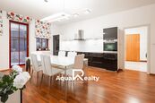 Prodej bytu 3+1 s terasou, cena 560000 EUR / objekt, nabízí AQUA realty s.r.o.