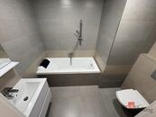 Prodej stylového družstevního bytu 3+kk s terasou Sedlecká Karlovy Vary, cena 4550000 CZK / objekt, nabízí 