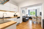 Stylový apartmán 1+kk v nadstandardním projektu v centru Božího Daru, cena 6260000 CZK / objekt, nabízí 