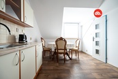 Prodej bytu 1+1 45 m2, Karlovy Vary - Stará Role, cena 2900000 CZK / objekt, nabízí 