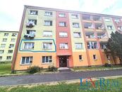 Prodej bytu 2+1, 51 m2, 2NP, sklep, Zahradní, Chodov u Karlových Varů, cena 1690000 CZK / objekt, nabízí 