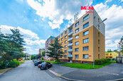 Prodej bytu 1+1, 35 m2, Karlovy Vary, ul. Chomutovská, cena 2460000 CZK / objekt, nabízí 