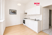 Prodej bytu 2+1, 59 m2, Karlovy Vary, ul. Foersterova, cena 3690000 CZK / objekt, nabízí 