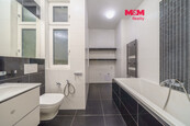 Prodej bytu 4+1, 99 m2, Karlovy Vary, ul. Závodu míru, cena 4550000 CZK / objekt, nabízí 
